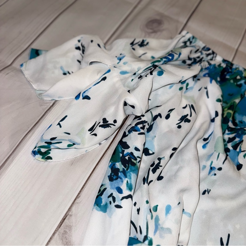 Floral off the Shoulder Crop Top Blouse - Women's Size Medium - Picture 4 of 5